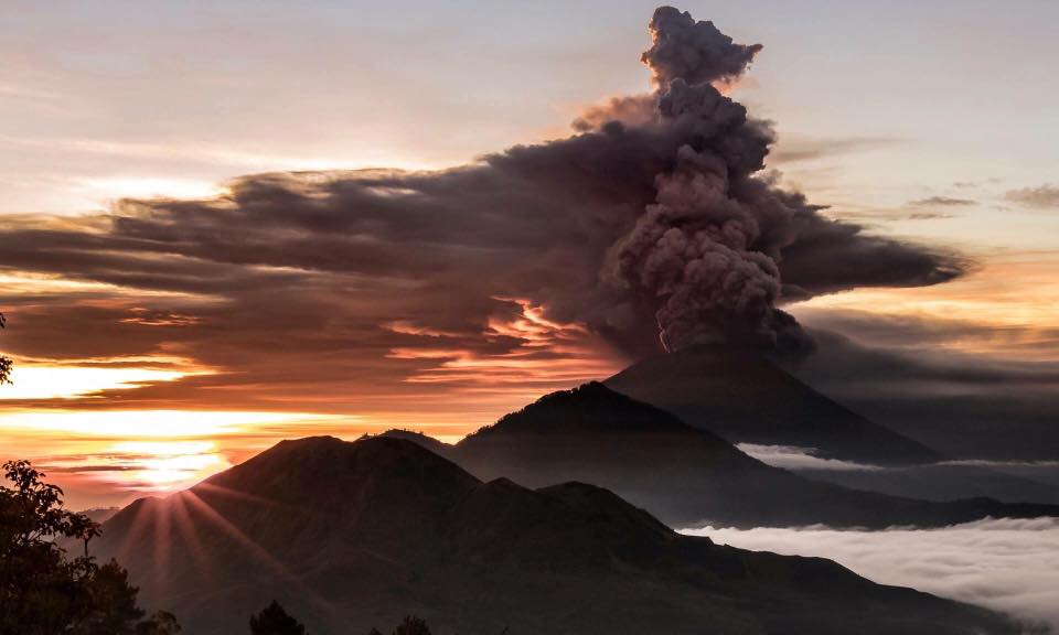 Vulkaan Gunung Agung, het verhaal tot nu toe