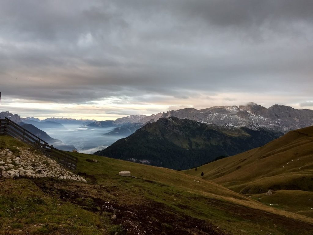 Uitzicht vanaf rifugio Friedrich August het dal in. Foto: Sietske Mensing