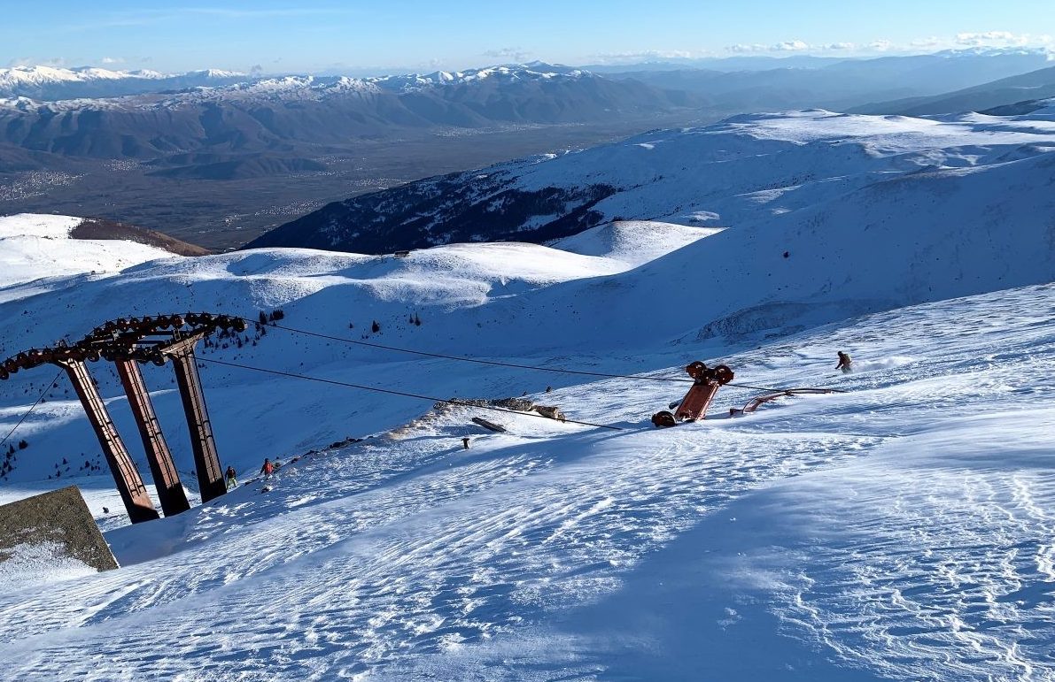 Catskiing in Noord-Macedonië: surrealistisch met een rauw randje