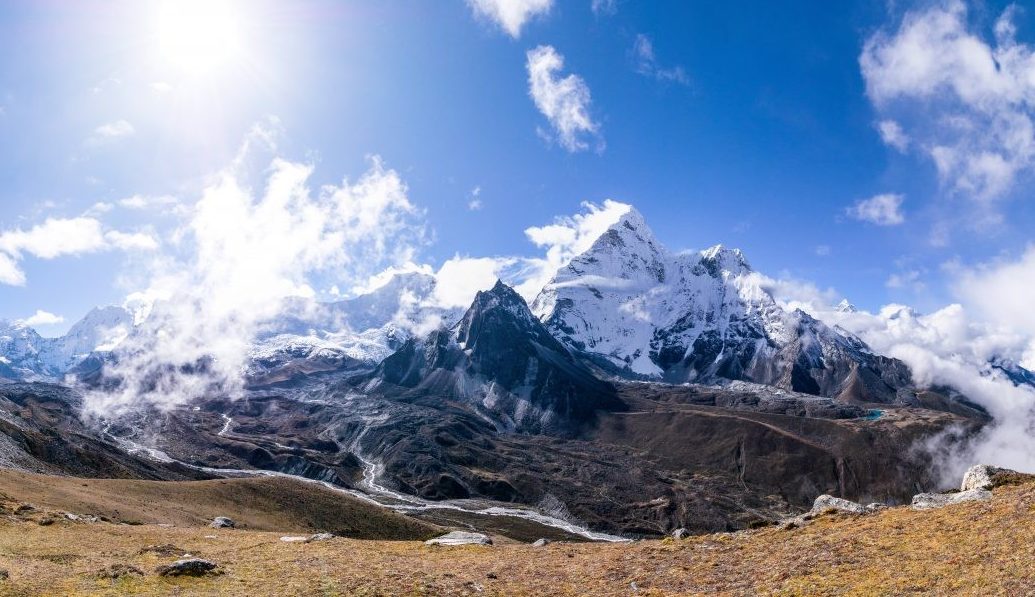 STREAMING | The Porter: The Untold Story at Everest
